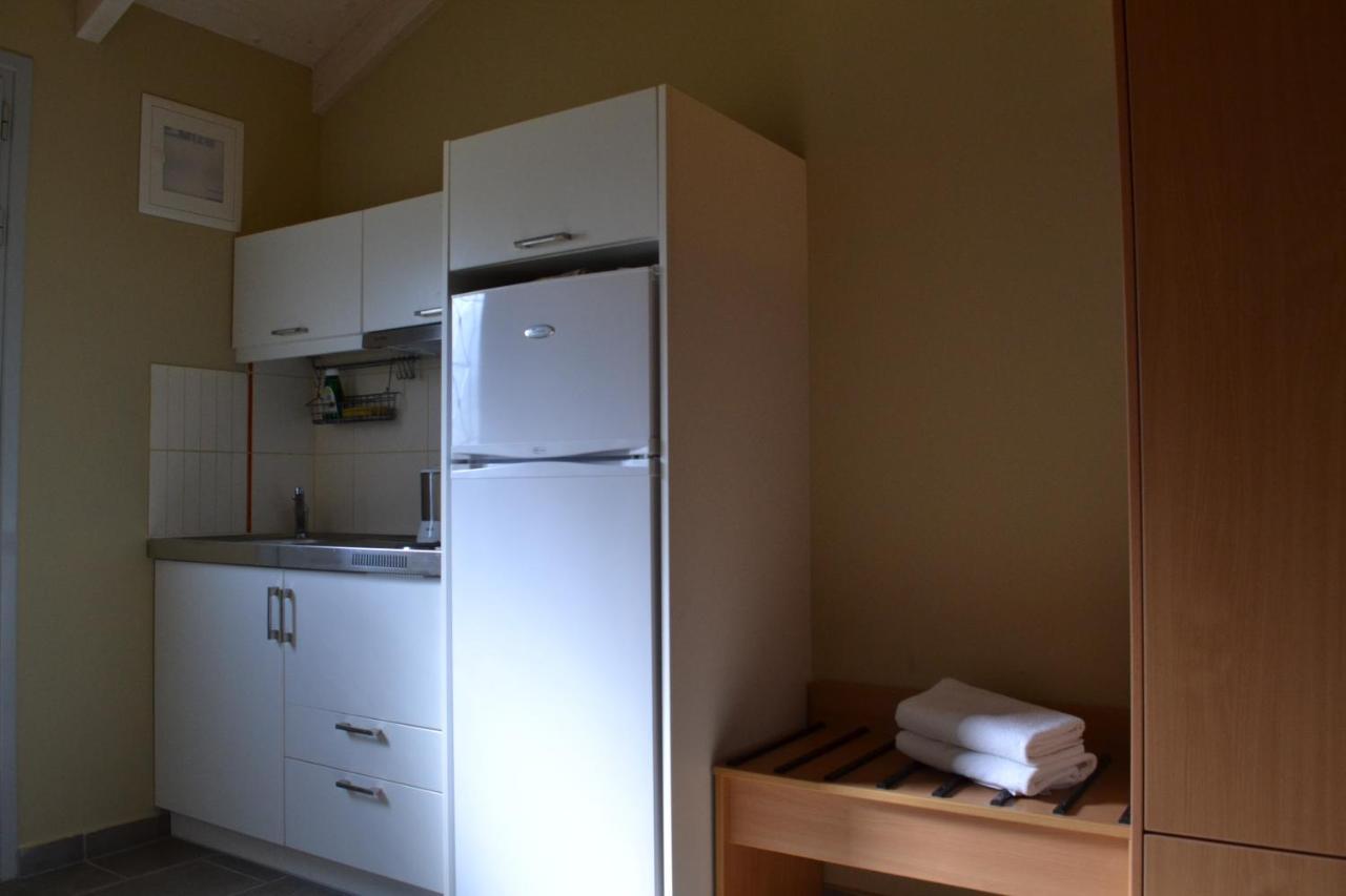 Apolafsi Apart otel Lixouri Oda fotoğraf